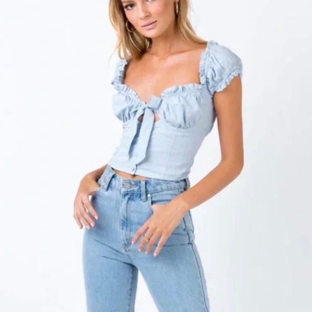 SOLD 💕Princess Polly Eloise Crop Top - Picture 3 of 13